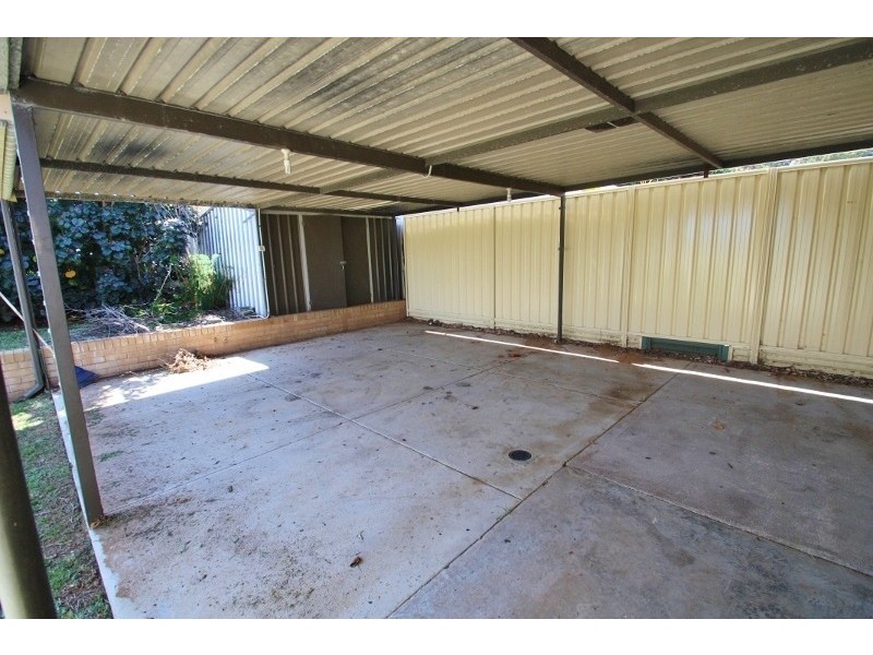 24 Barrington Street, Spearwood WA 6163