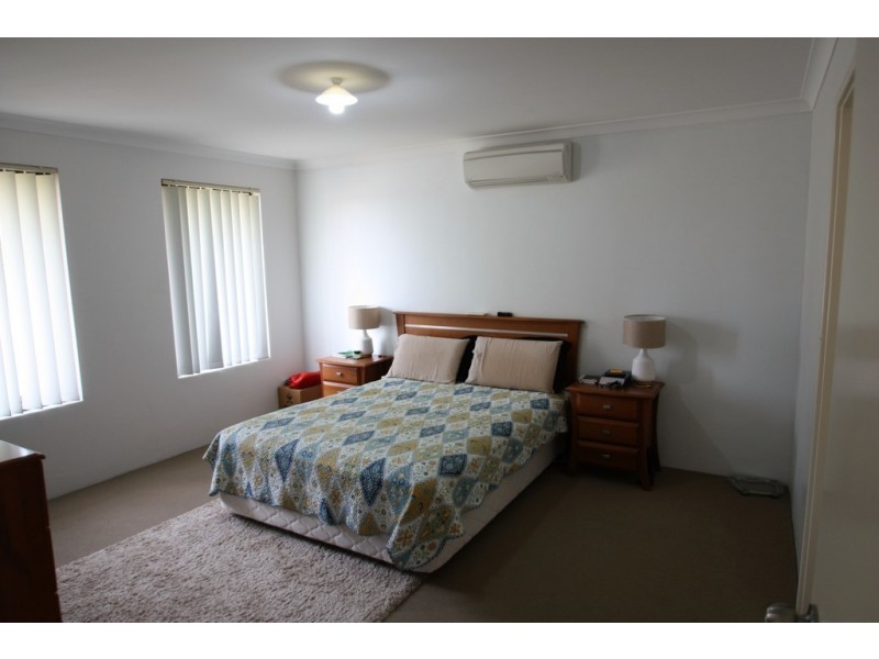 8 Condil Way, Success WA 6164