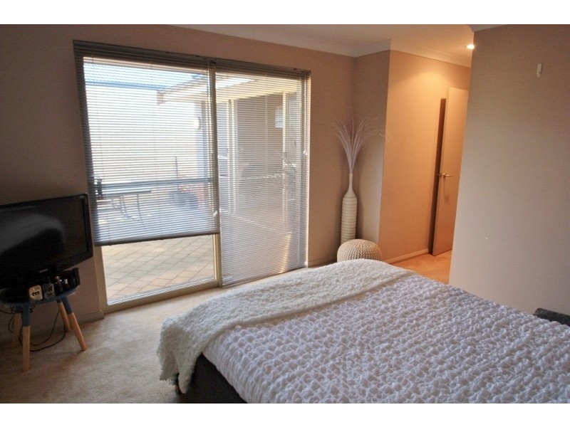 6/1 Jardine Street, Success WA 6164