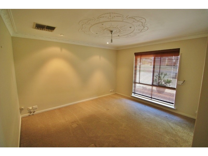 31 Kipling Street, Munster WA 6166