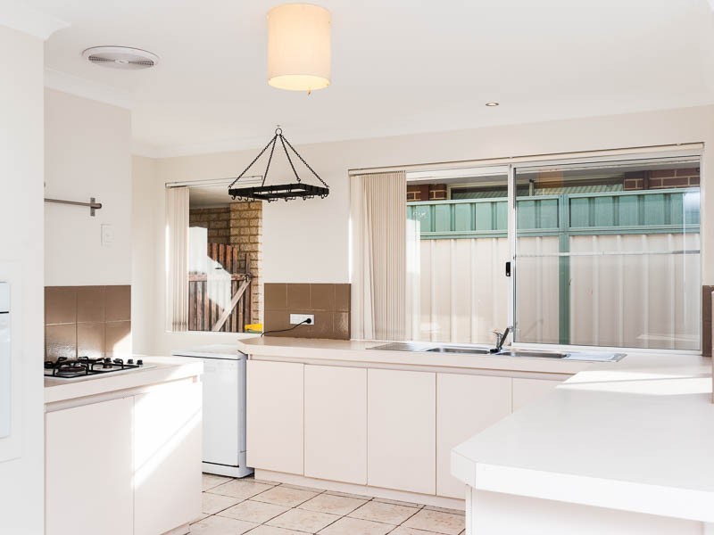 296 Hamilton Road, Spearwood WA 6163