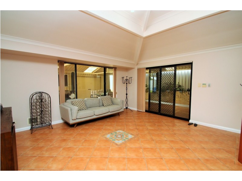 17 Streeter Way, Beeliar WA 6164