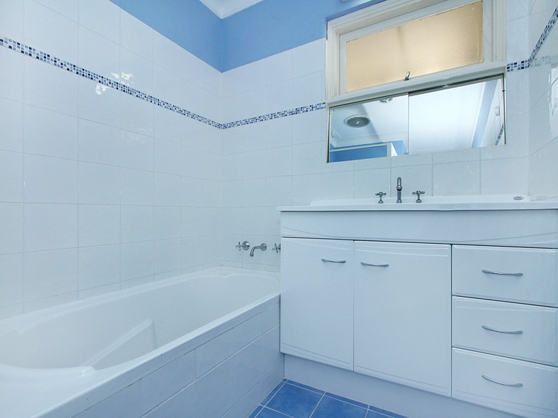 284 Spearwood Avenue, Spearwood WA 6163