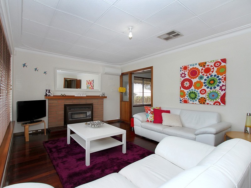 284 Spearwood Avenue, Spearwood WA 6163