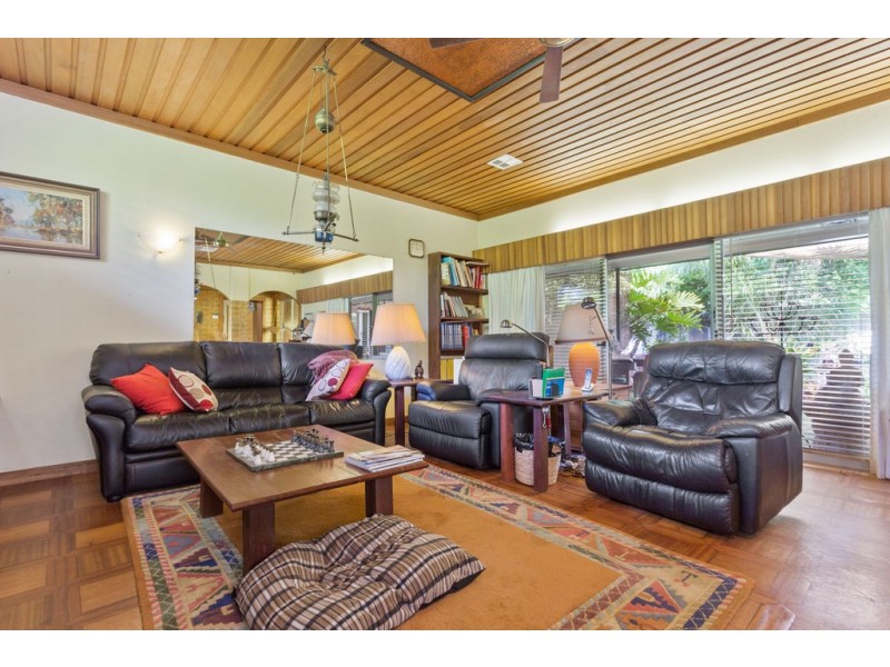 12 Hillier Crescent, Hamilton Hill WA 6163