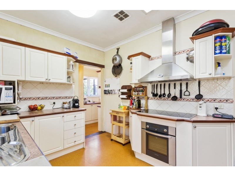 12 Hillier Crescent, Hamilton Hill WA 6163