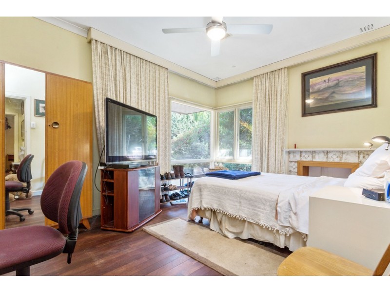 12 Hillier Crescent, Hamilton Hill WA 6163