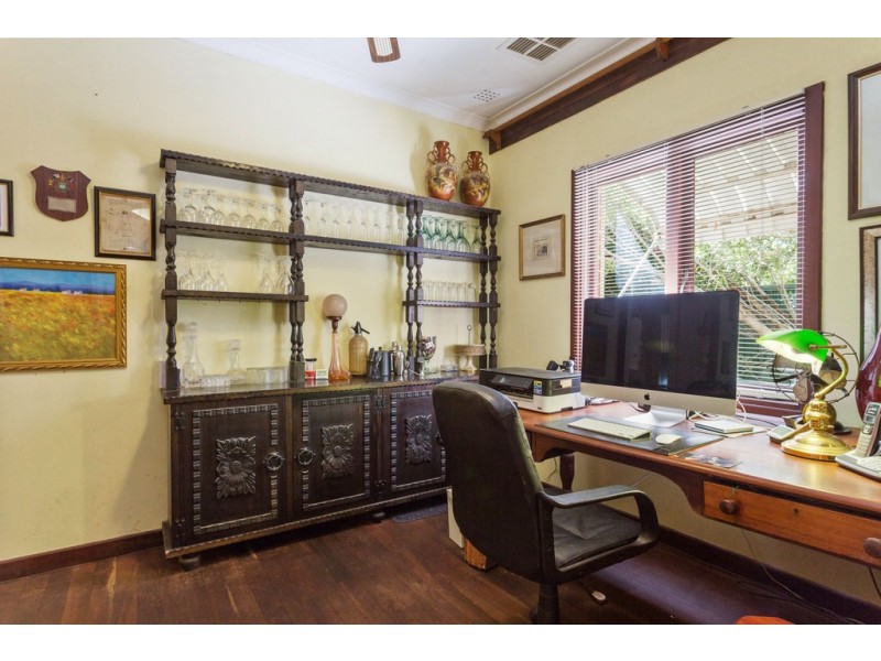 12 Hillier Crescent, Hamilton Hill WA 6163