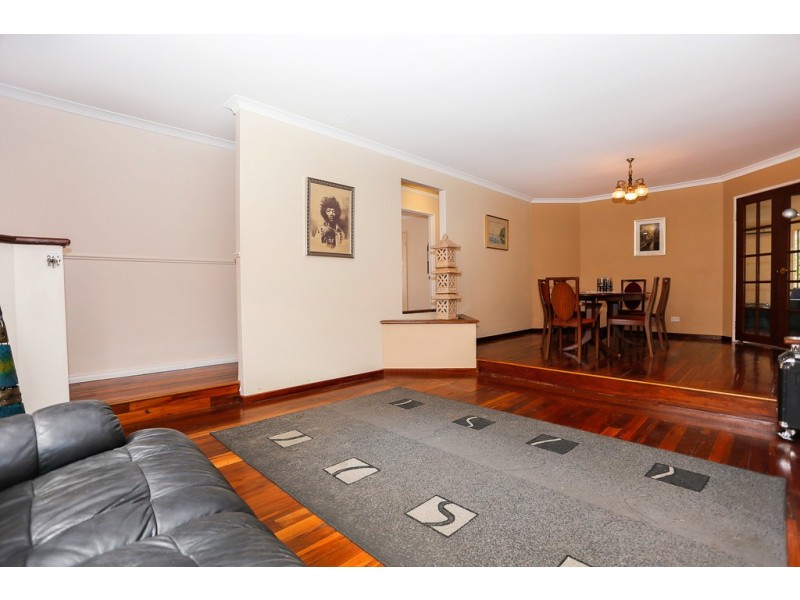 12 Hatch Place, Bibra Lake WA 6163