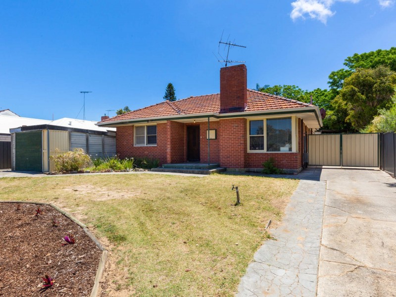 4 Halstead Street, Hamilton Hill WA 6163