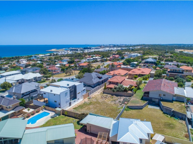 37B Beach Road, Coogee WA 6166