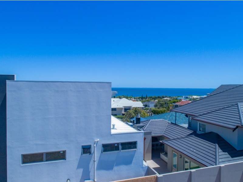 37B Beach Road, Coogee WA 6166