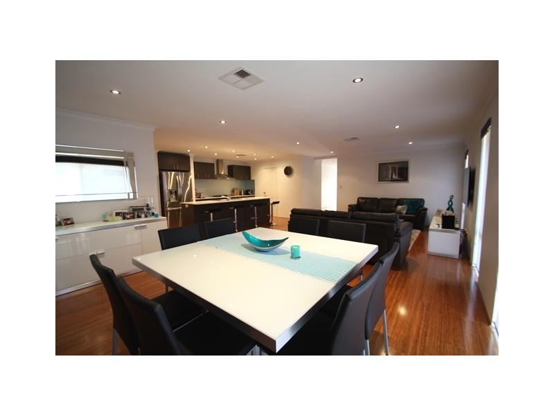 13 Regelia Vista, Beeliar WA 6164