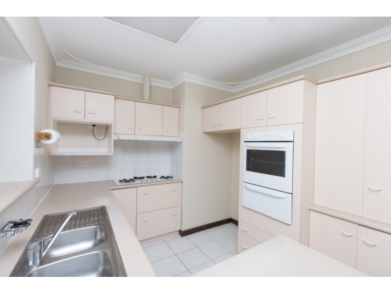 10 Ross Court, Spearwood WA 6163