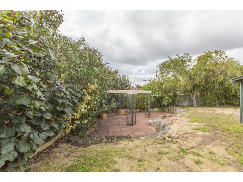 10 Ross Court, Spearwood WA 6163