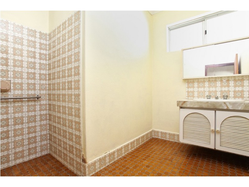 245 A and B Hamilton Road, Coogee WA 6166