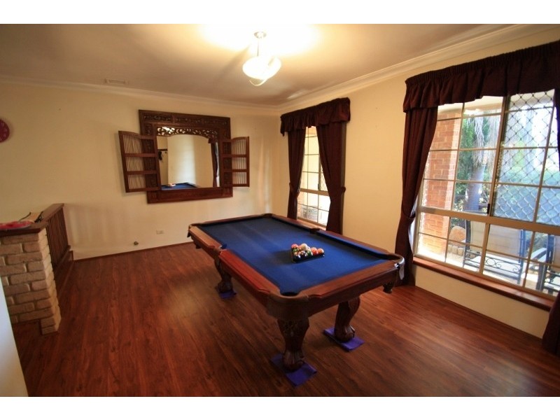 2 Austen Street, Munster WA 6166