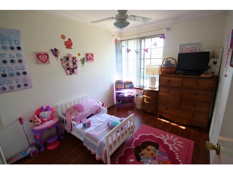 2 Austen Street, Munster WA 6166