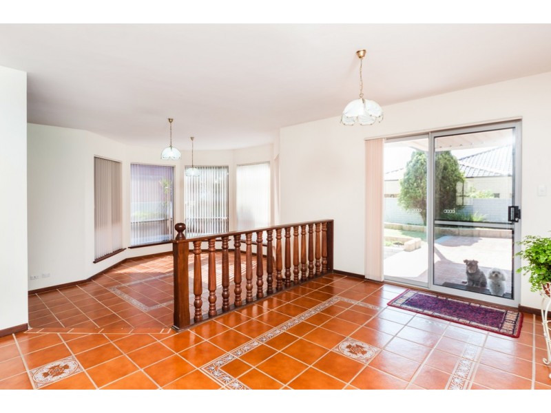 11 Porpoise Court, Coogee WA 6166