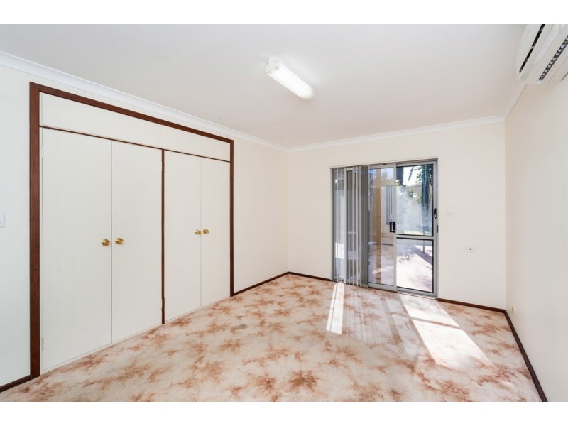 11 Porpoise Court, Coogee WA 6166