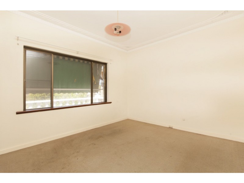 13 Wiluna Avenue, White Gum Valley WA 6162