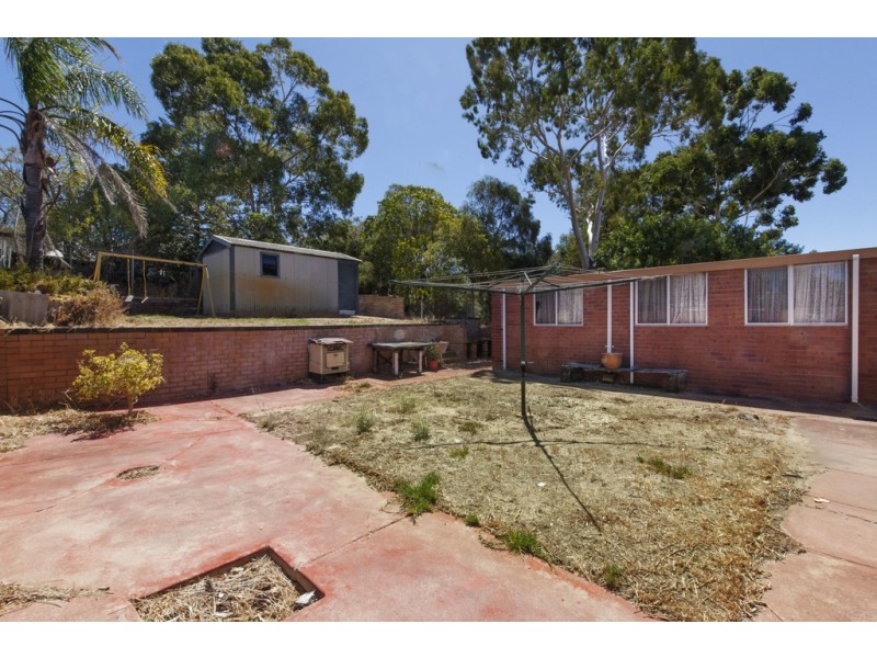 13 Wiluna Avenue, White Gum Valley WA 6162