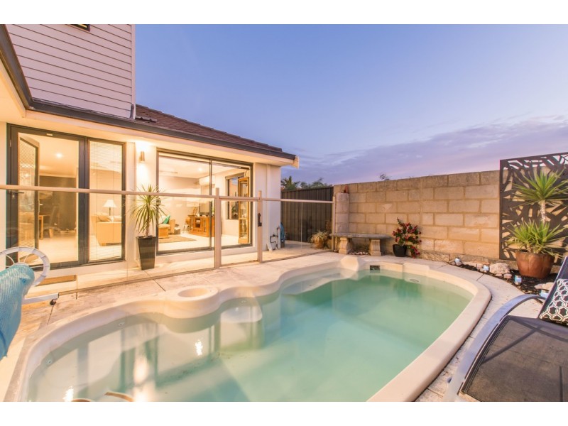 25 Geordie Court, Coogee WA 6166