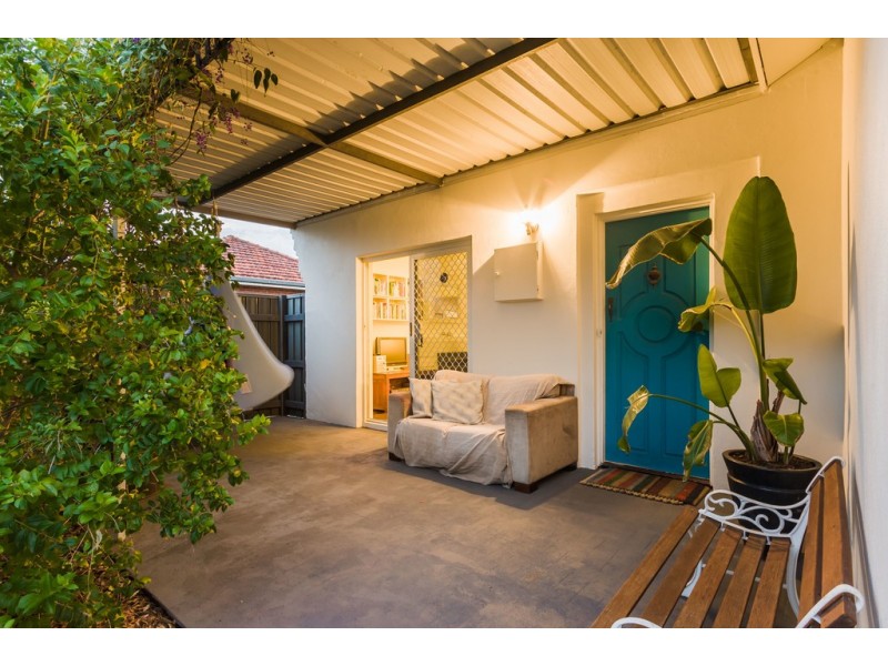 27 Paget Street, Hilton WA 6163