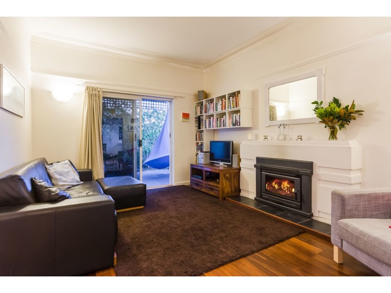 27 Paget Street, Hilton WA 6163