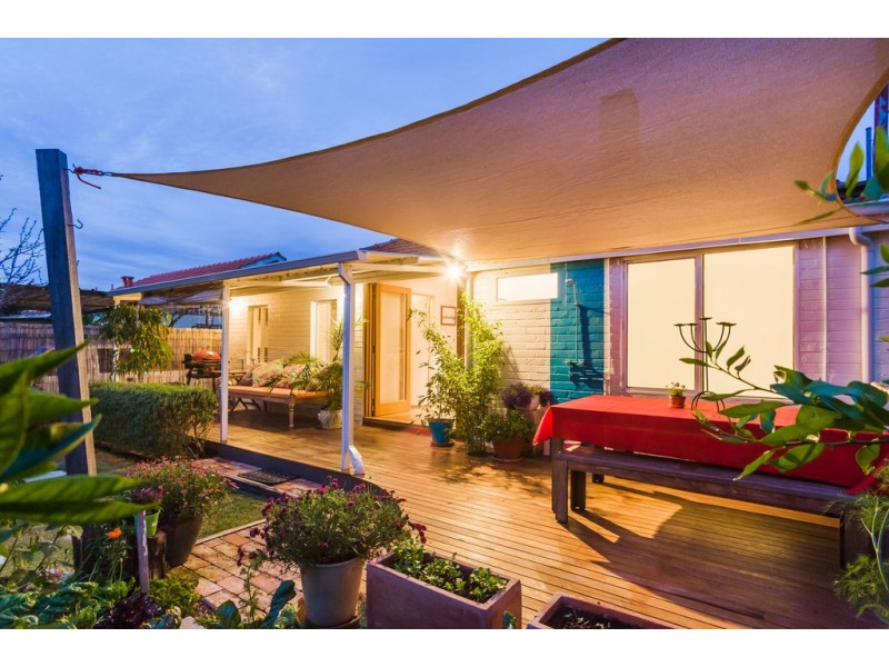 27 Paget Street, Hilton WA 6163