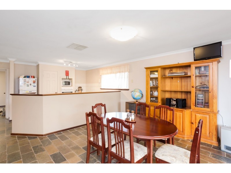 21 Collett Way, Leeming WA 6149