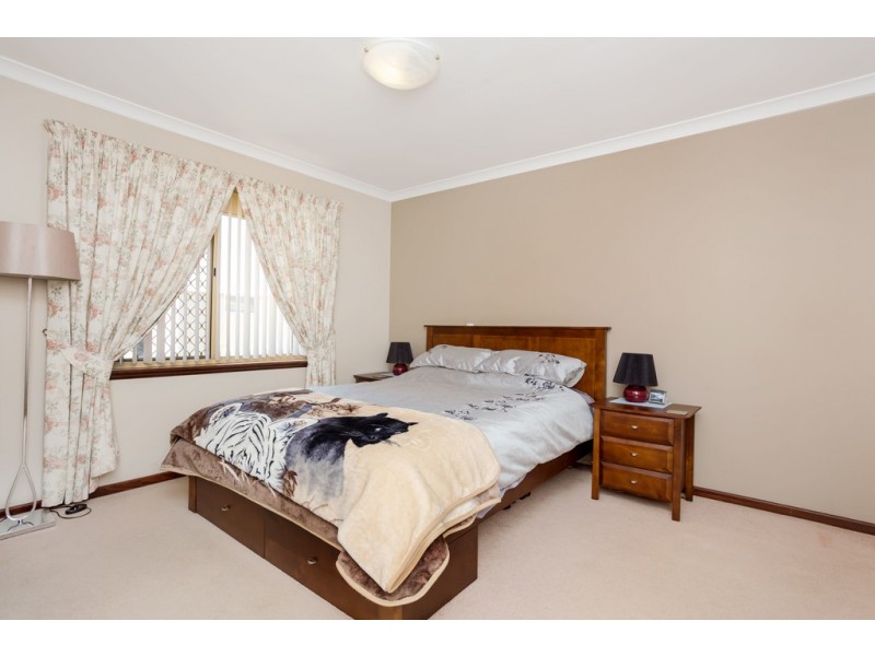 21 Collett Way, Leeming WA 6149