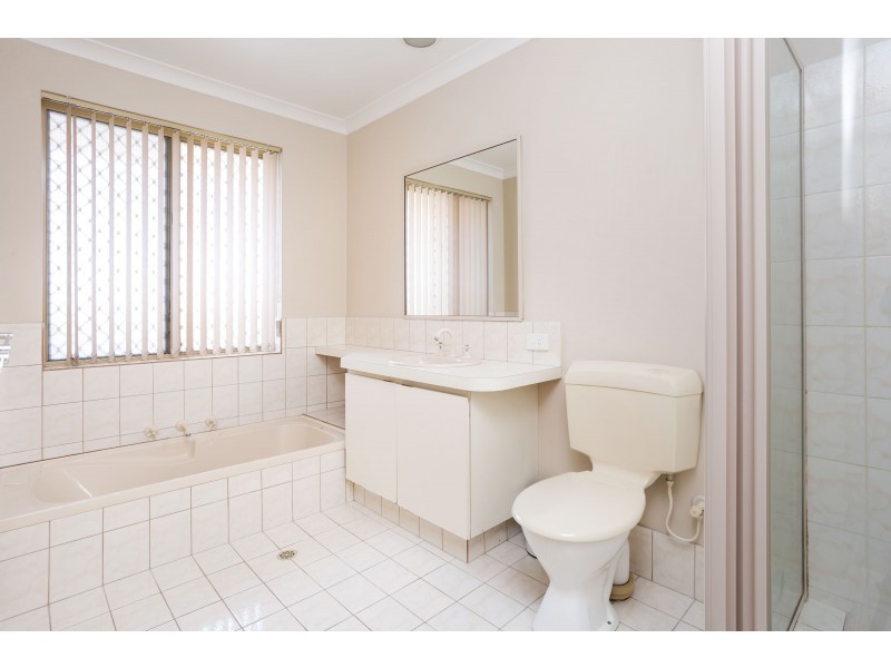 21 Collett Way, Leeming WA 6149