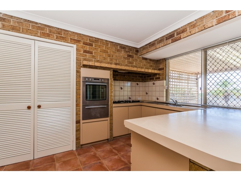 16 Galsworthy Place, Spearwood WA 6163