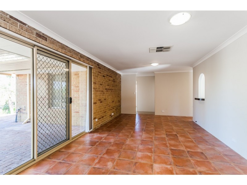 16 Galsworthy Place, Spearwood WA 6163