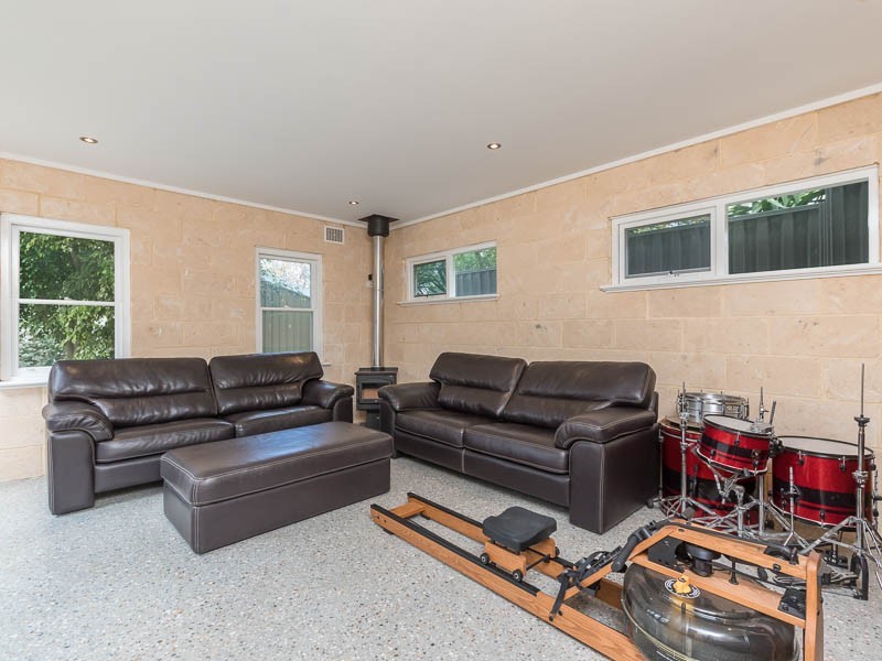 76 Duke Street, East Fremantle WA 6158