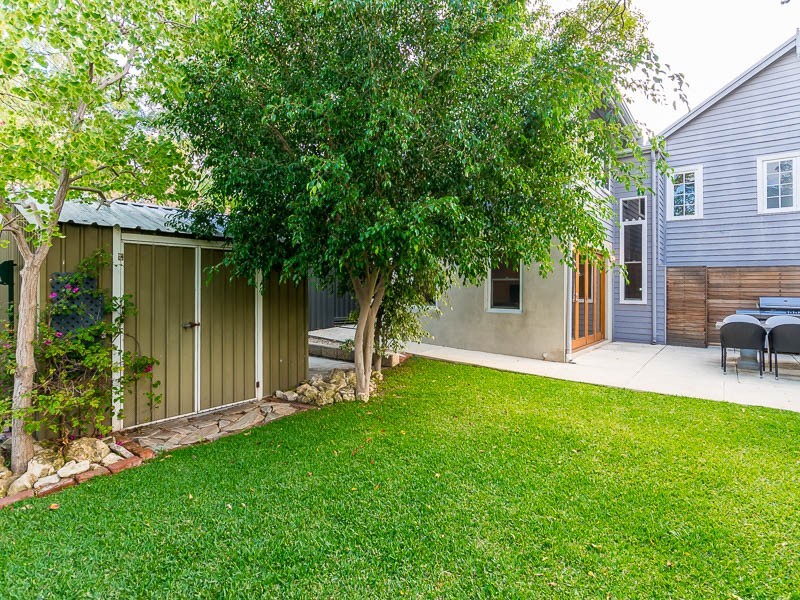 76 Duke Street, East Fremantle WA 6158