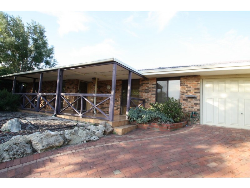 6 Jull Court, Kardinya WA 6163
