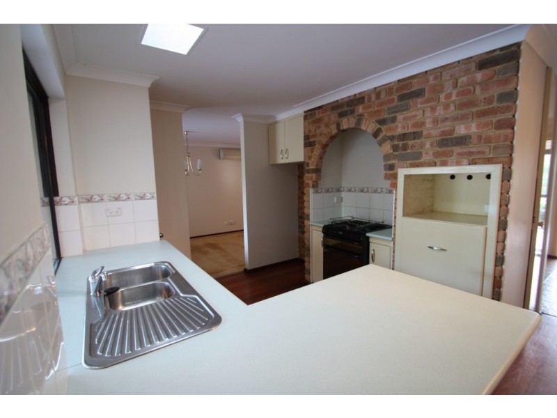 6 Jull Court, Kardinya WA 6163