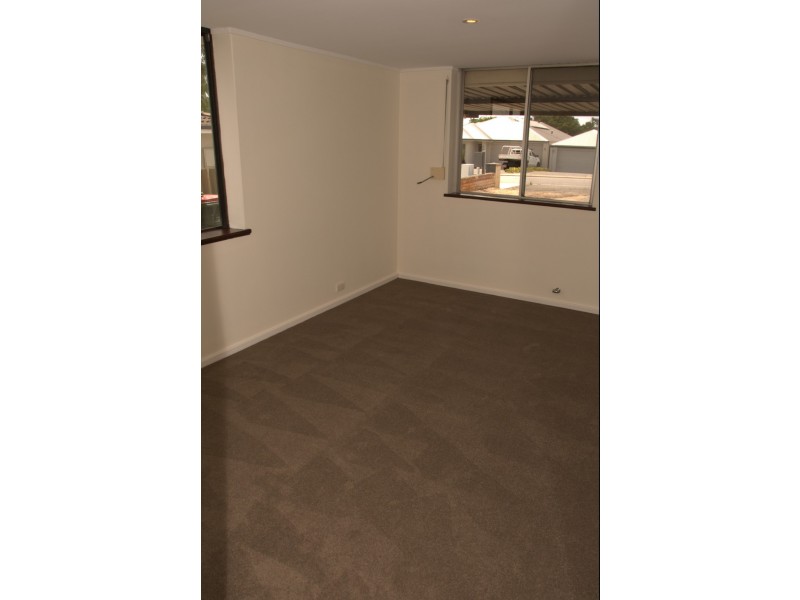 25 Scales Way, Spearwood WA 6163