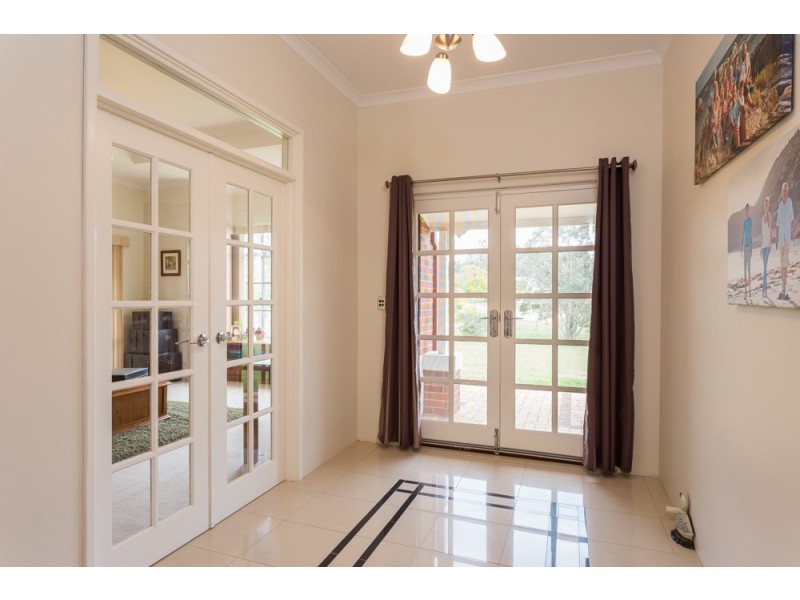 5 Cartland Court, Bedfordale WA 6112