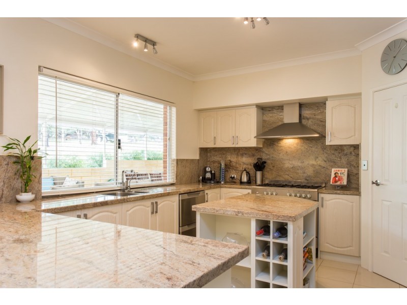 5 Cartland Court, Bedfordale WA 6112