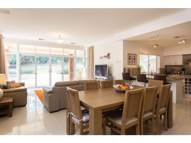 5 Cartland Court, Bedfordale WA 6112