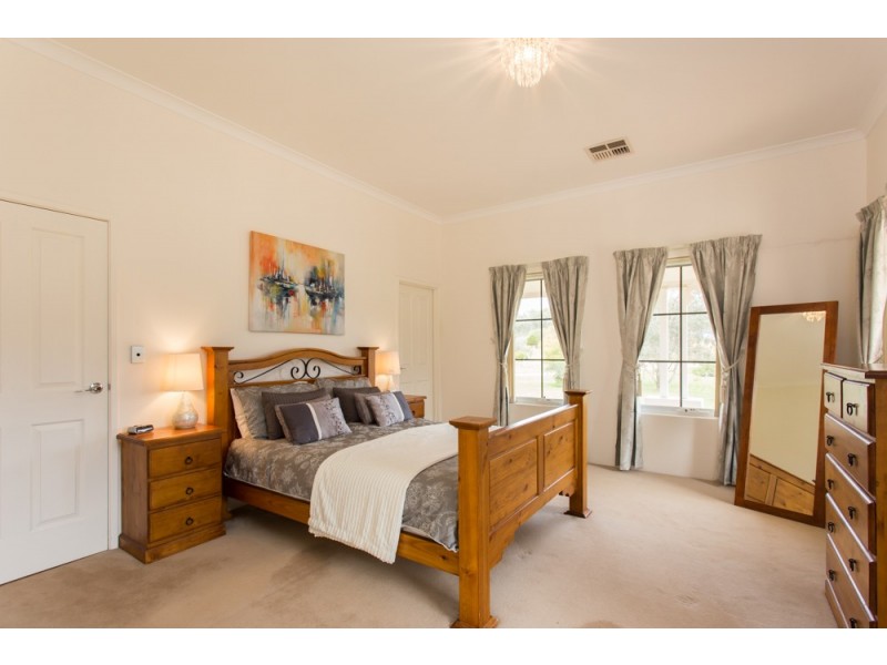 5 Cartland Court, Bedfordale WA 6112