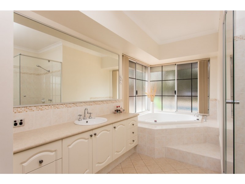 5 Cartland Court, Bedfordale WA 6112