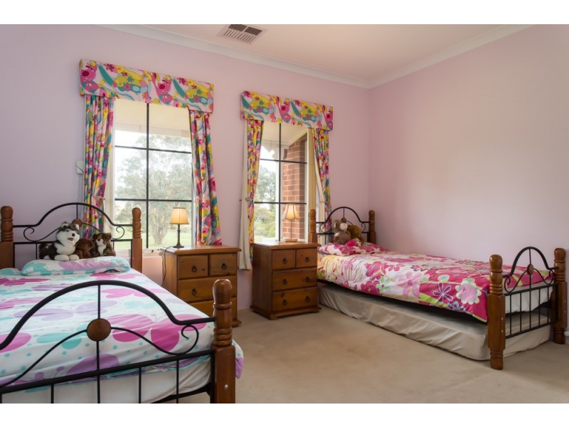 5 Cartland Court, Bedfordale WA 6112