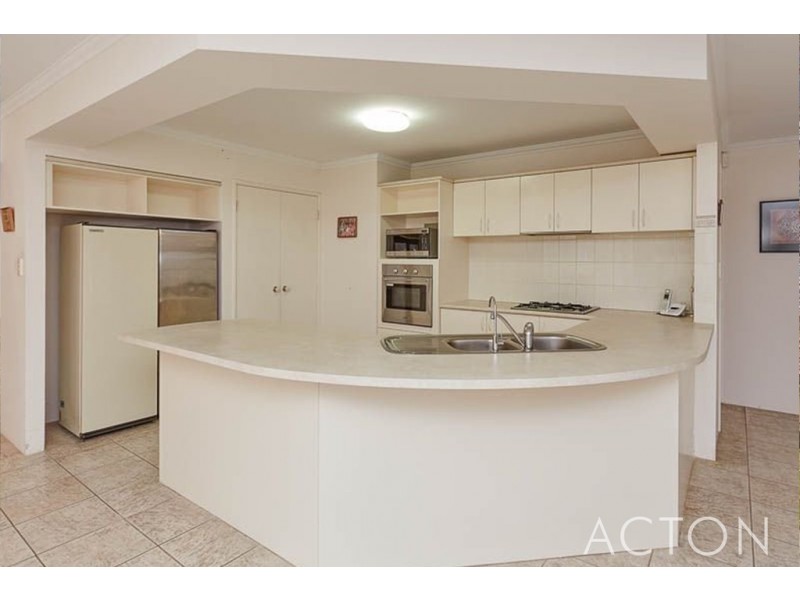 139 Parkway Road, Bibra Lake WA 6163