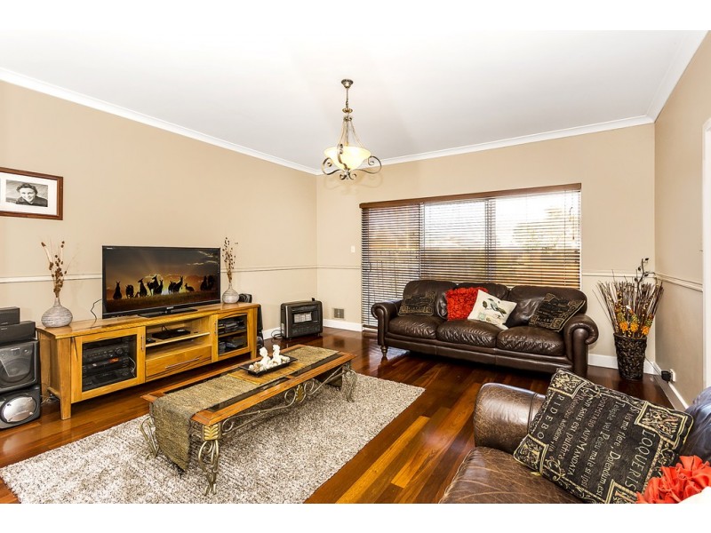 55 Pembroke Street, Bicton WA 6157