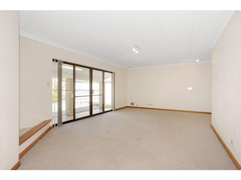 31 Kingston Place, Kardinya WA 6163