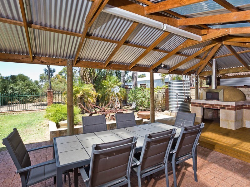 7 Ara Cove, Wandi WA 6167